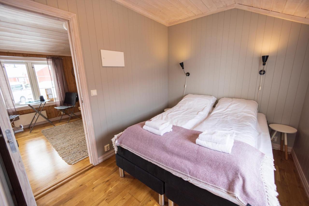 The Tide - Rorbuer Hotel Sørvågen Exterior foto